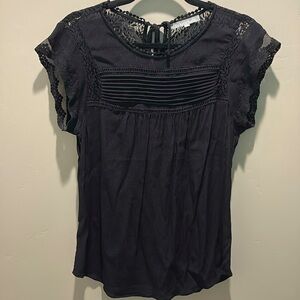 Daniel Rainn black lacy cap sleeve blouse size L